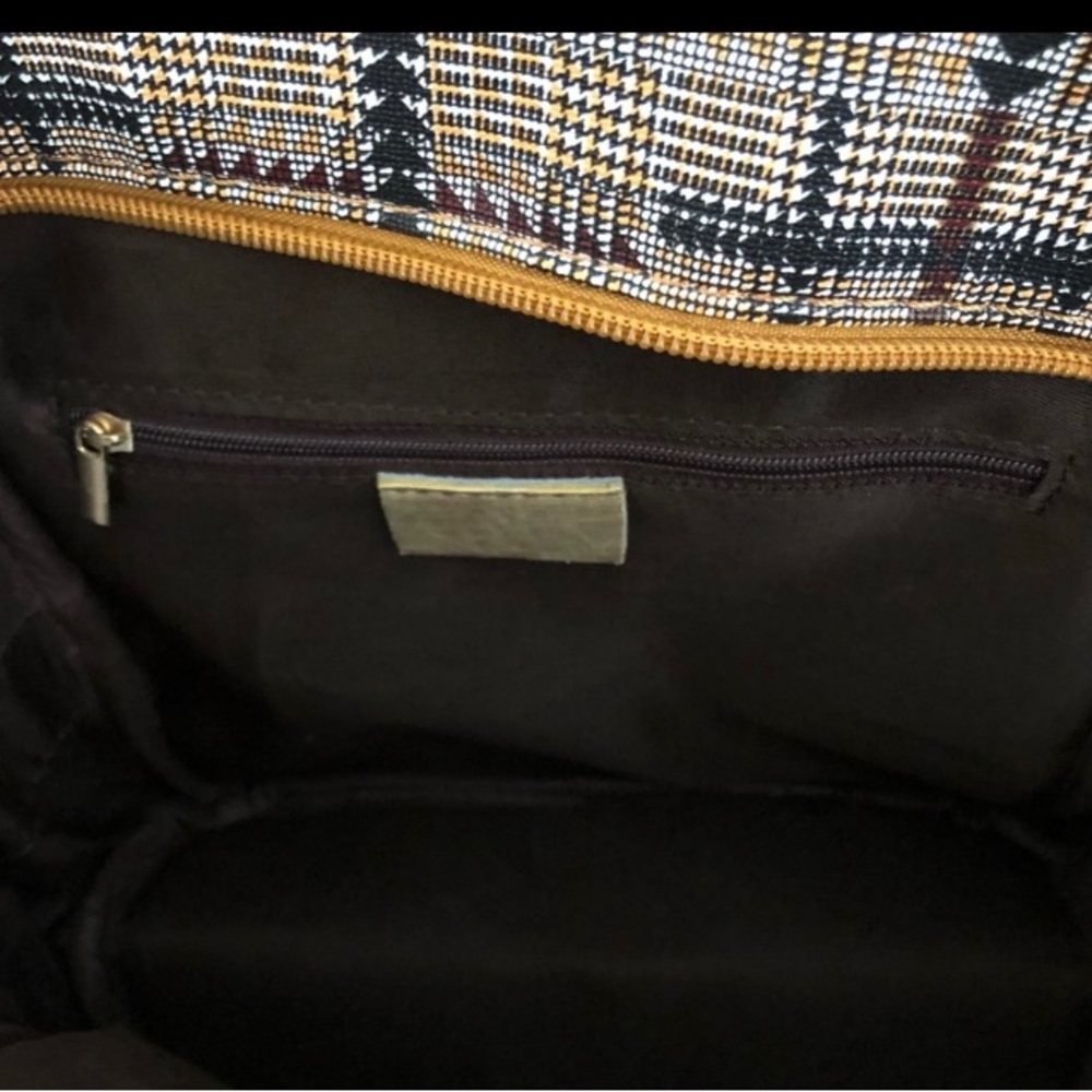Brown Plaid Backpack, size Small. NWT - Picture 4 of 5